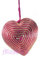 Heart shaped Christmas hanging - click here for large view